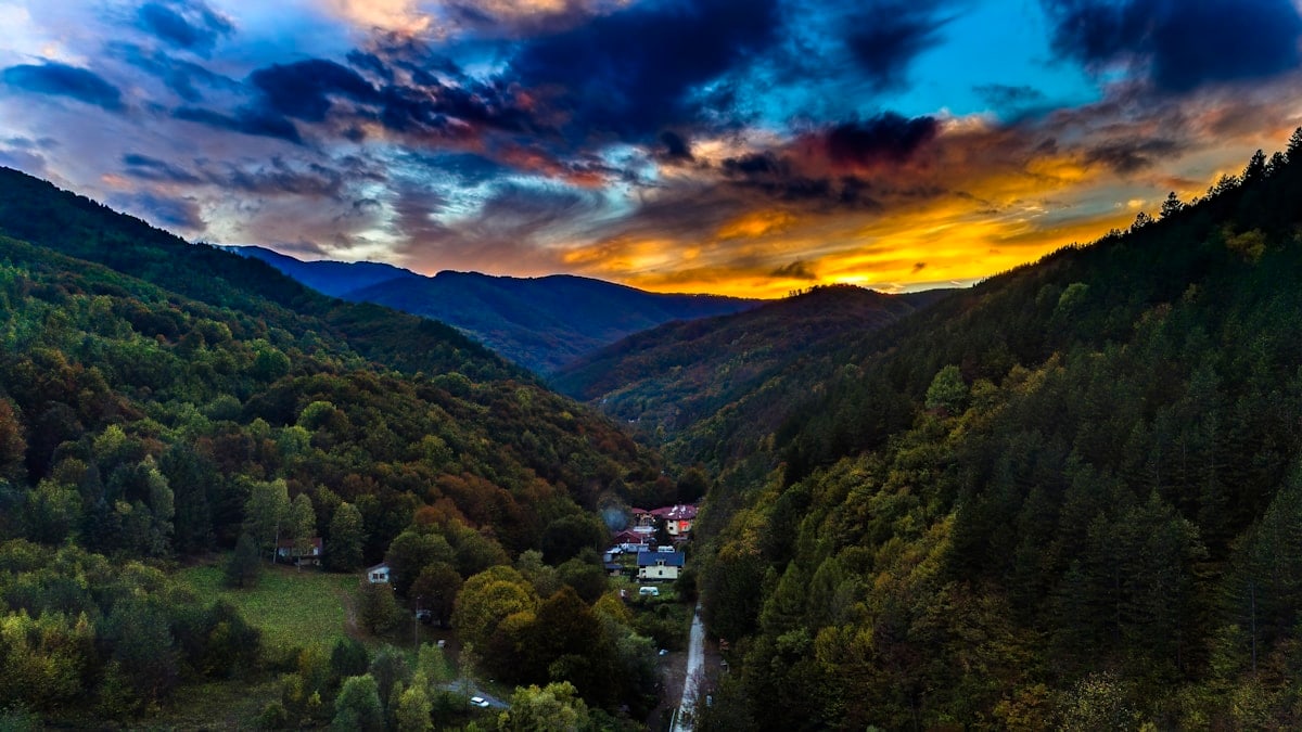 Nightfall for the middle earth.